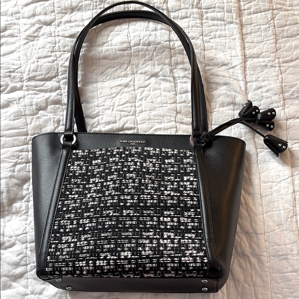 🌟 KARL LAGERFELD Paris Tweed Iris Medium Tote Bag w/Leather Studded Iris Charm🥀